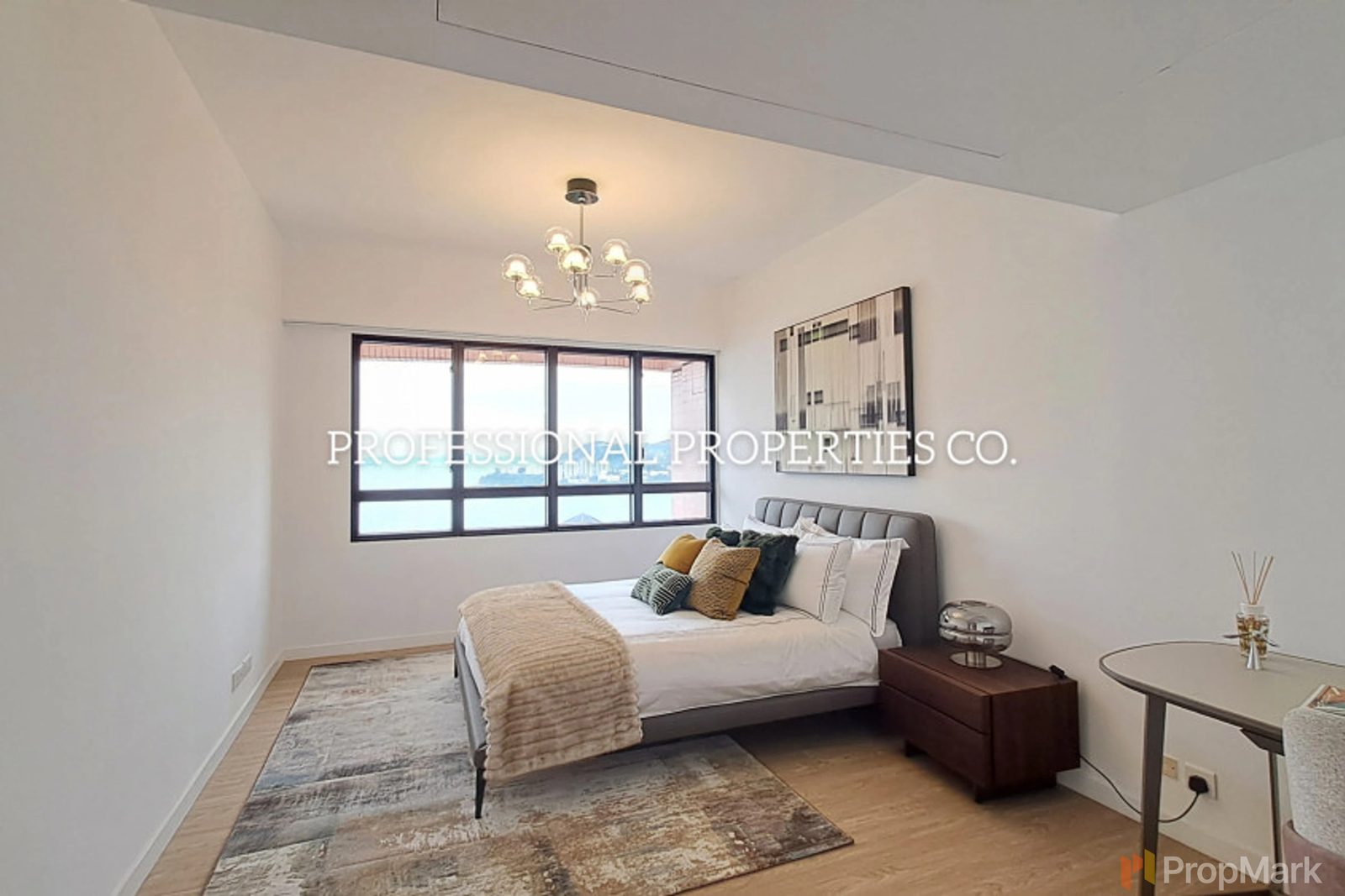 photo 17 — Pacific View, Southside