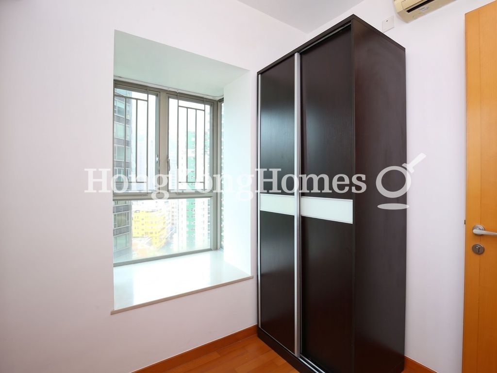 Built-in Wardrobe in Second Bedroom — The Zenith - Block 1, Wan Chai