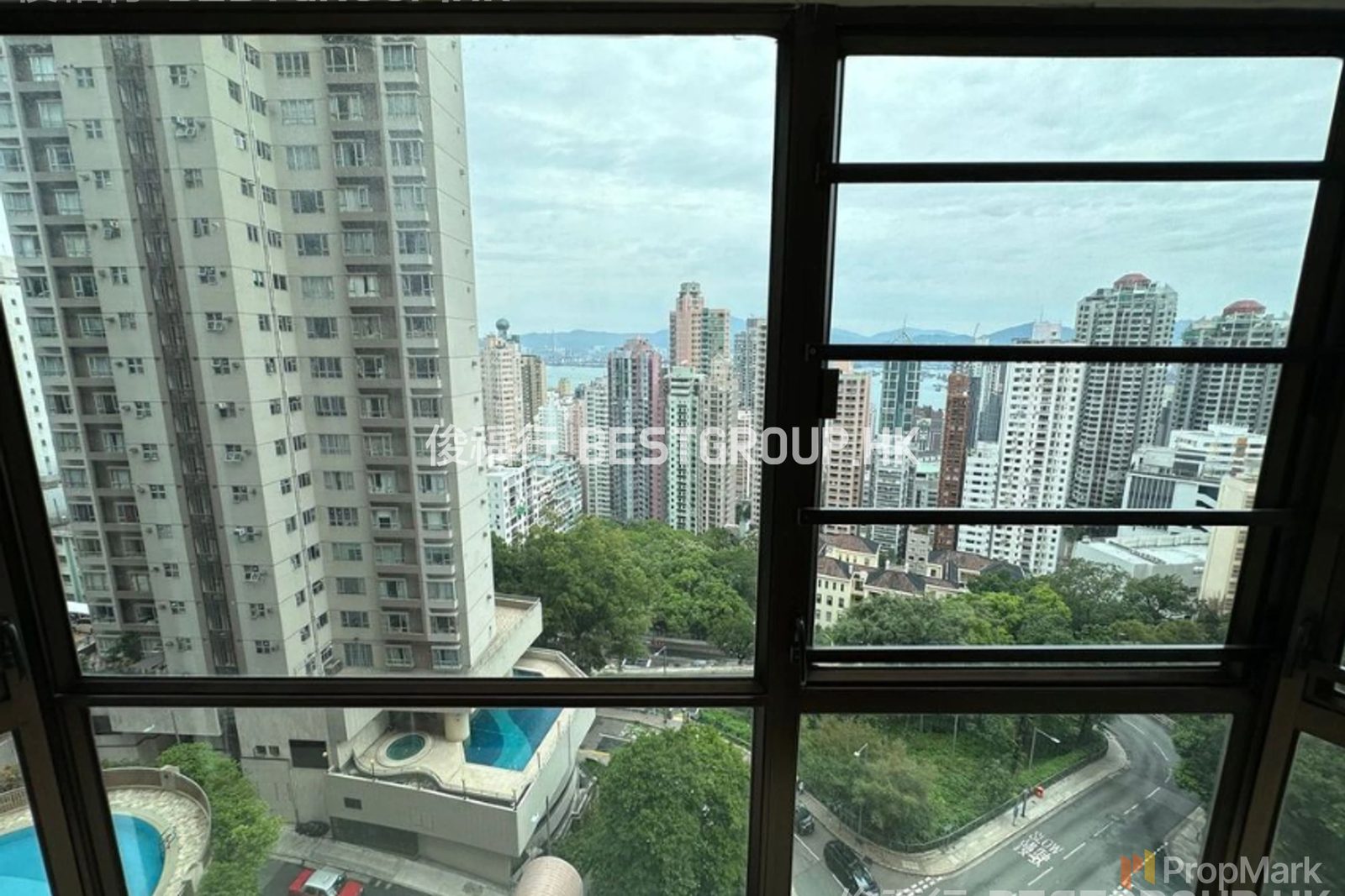 photo 11 — Dragonview Court, Mid-levels West
