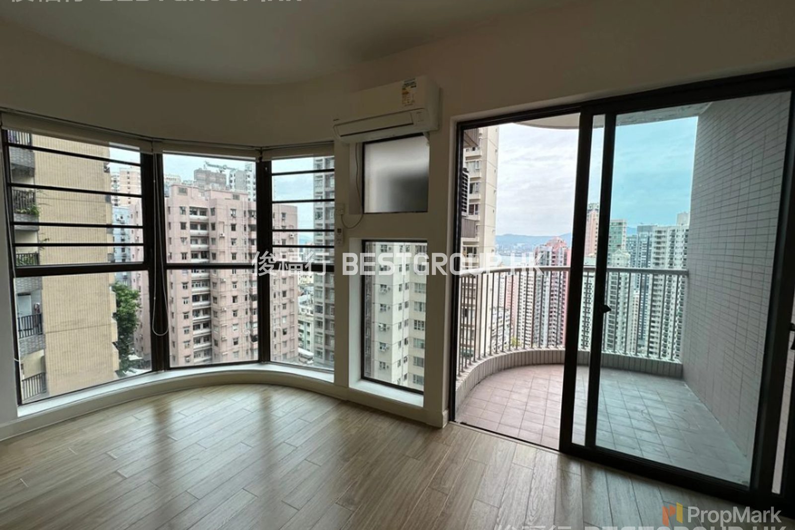 photo 3 — Dragonview Court, Mid-levels West