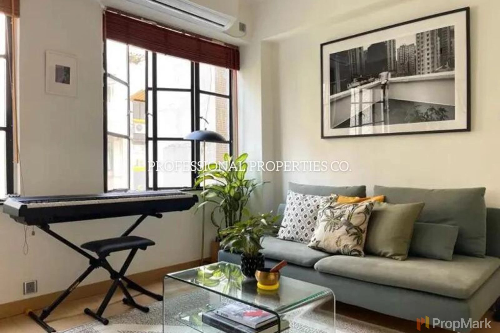 photo 12 — Mee Lun House, Sheung Wan