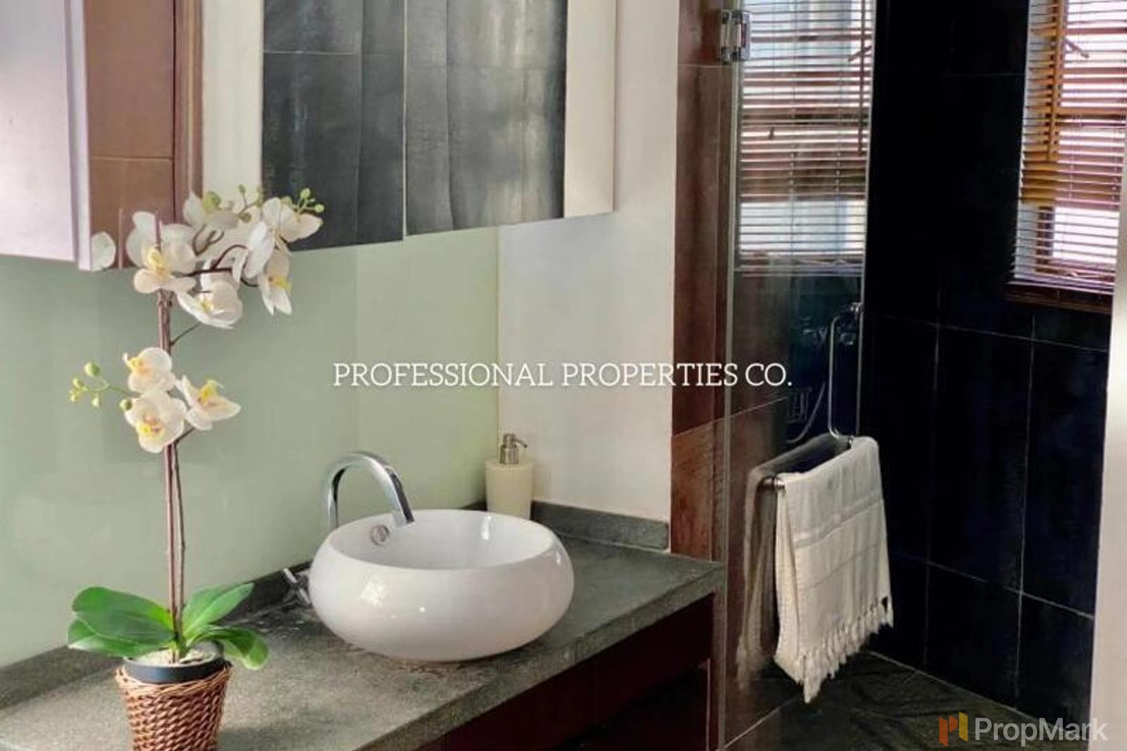 photo 3 — Mee Lun House, Sheung Wan