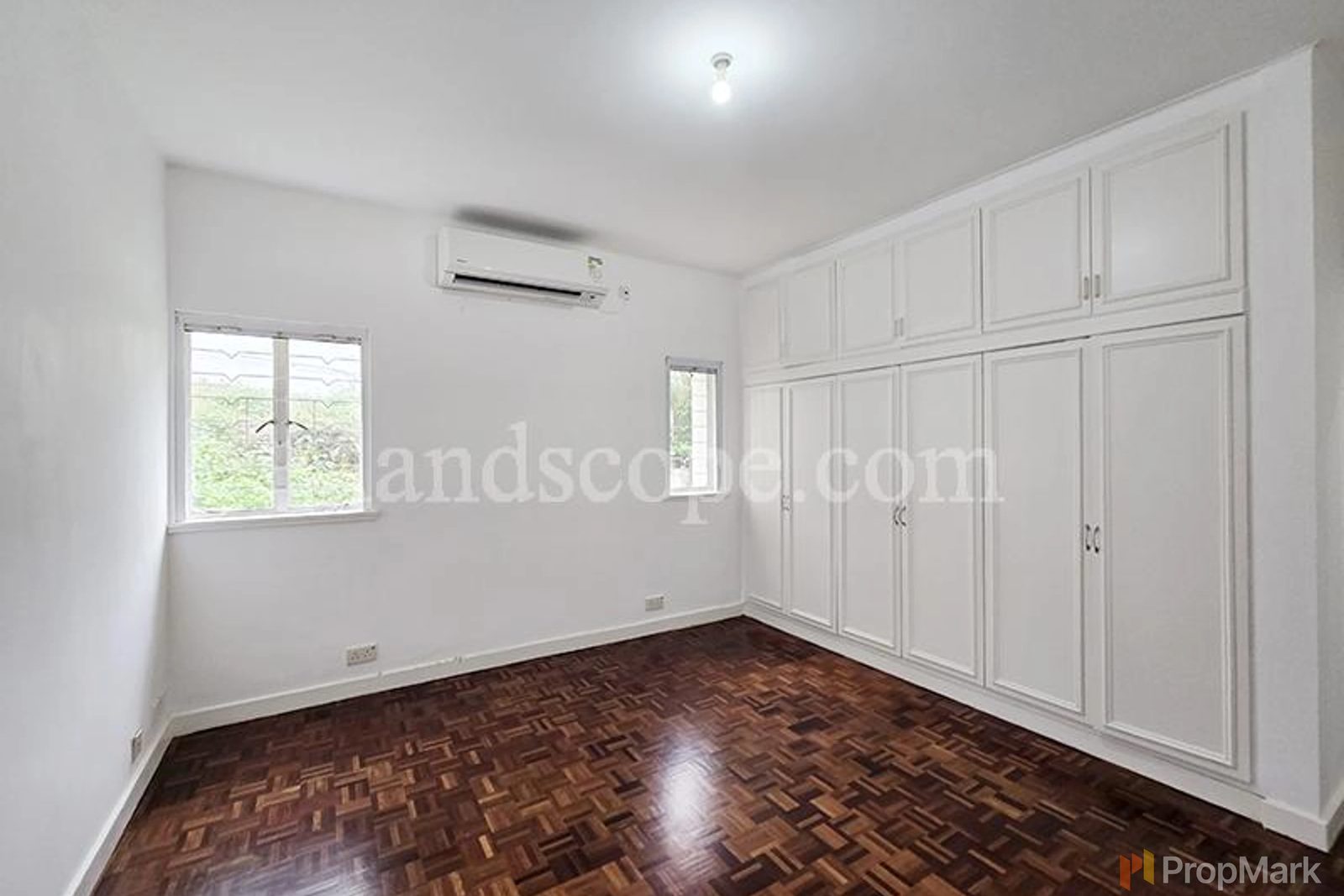 photo 9 — Deepdene, Southside