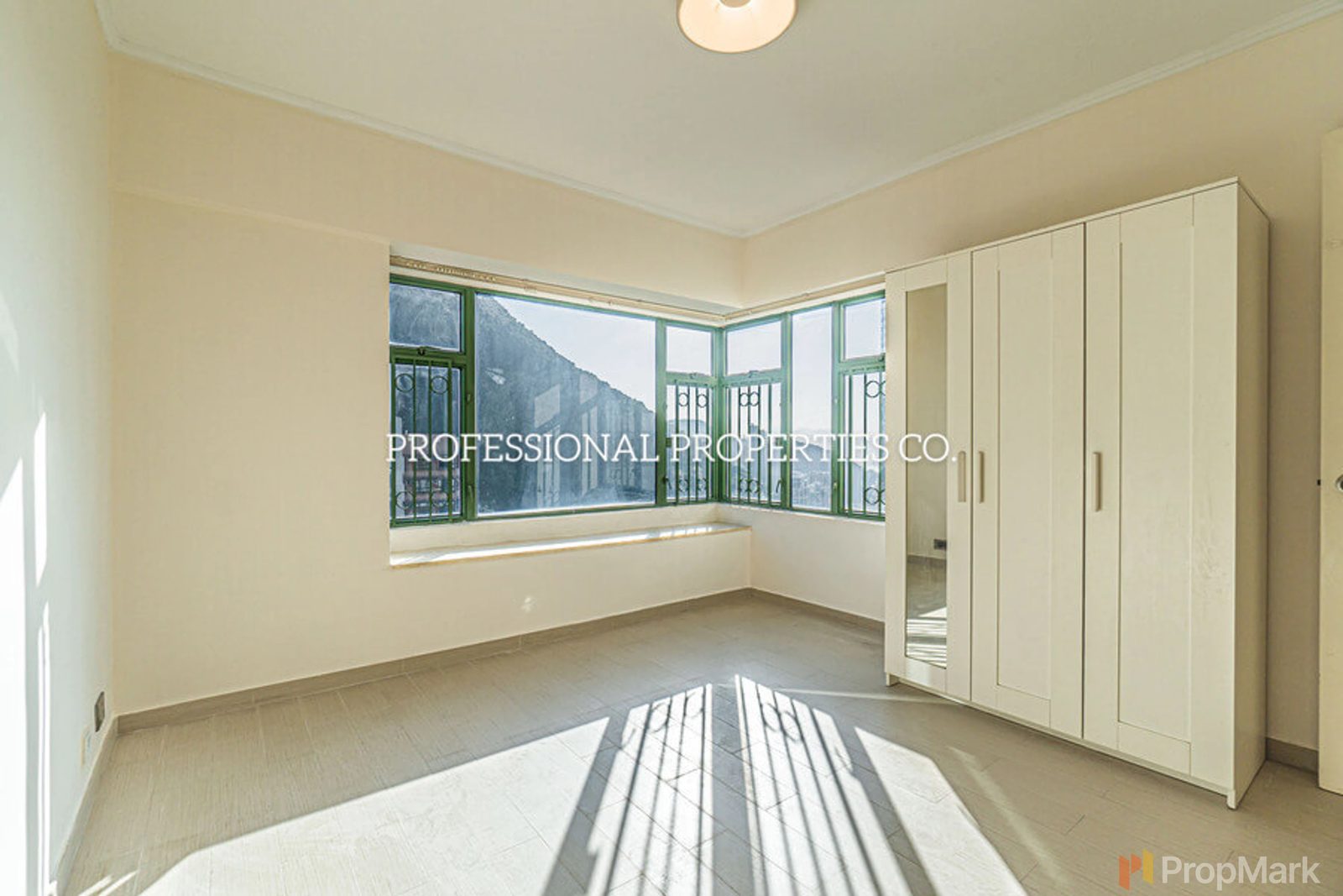 photo 6 — Robinson Place, Mid-levels West