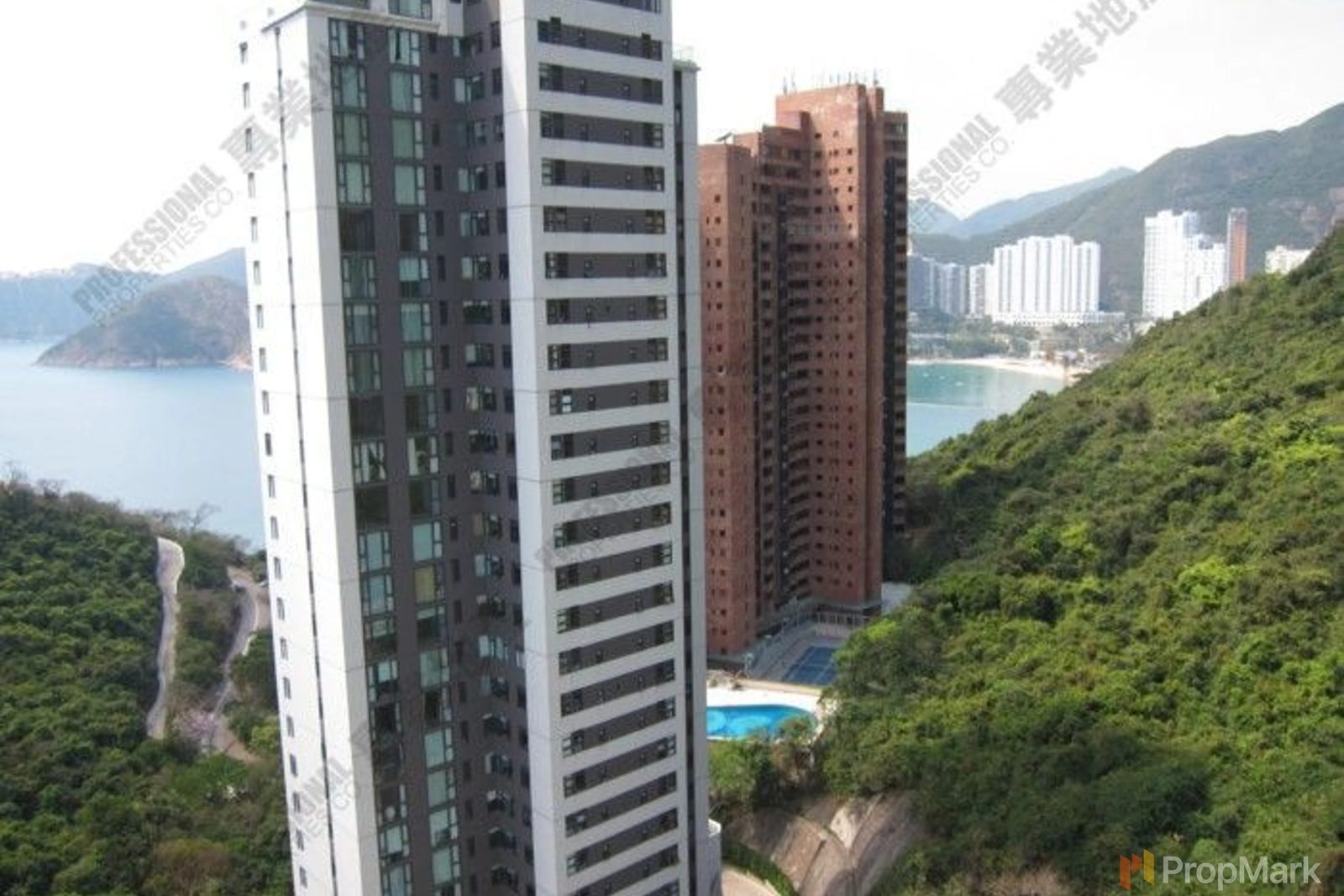 相片 2 — 南灣大廈，港島南區