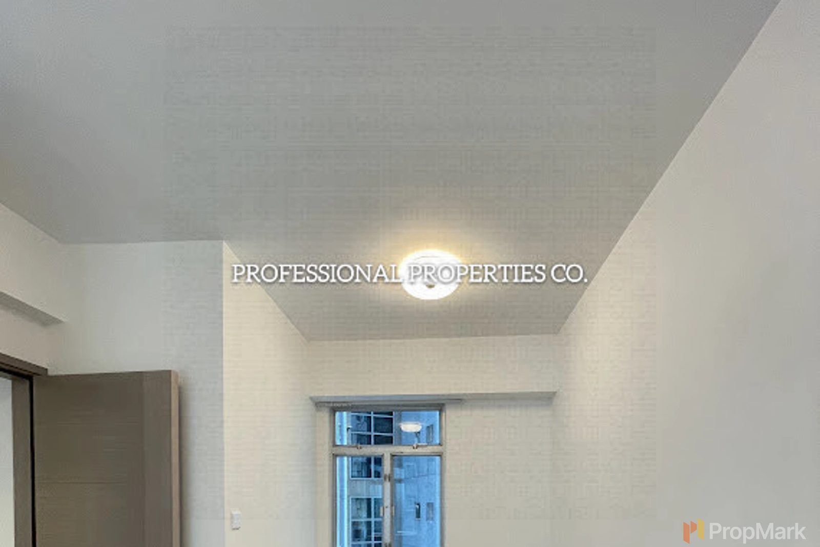photo 4 — Shiu King Court, Central