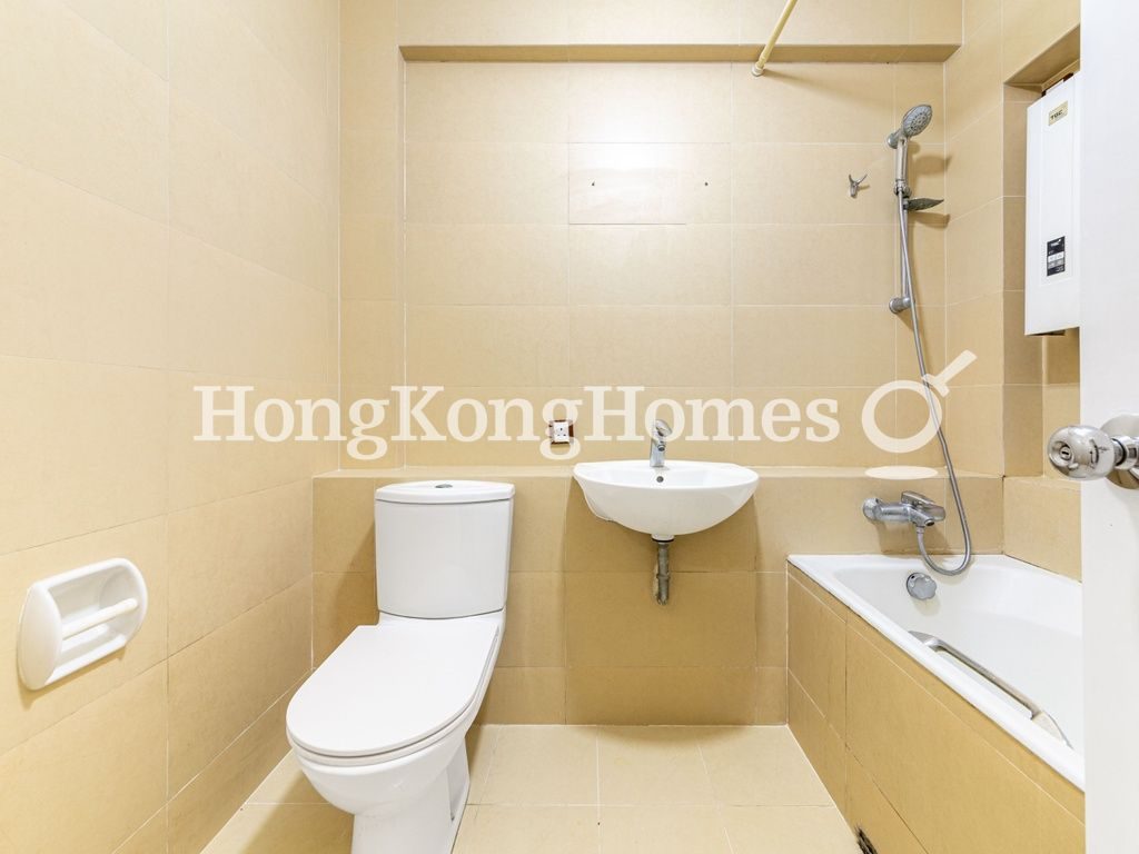 Guest Bathroom — Euston Court - Block 01, Mid-levels West