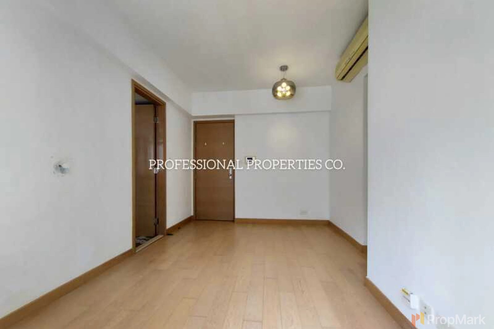 photo 12 — Island Crest, Sai Ying Pun