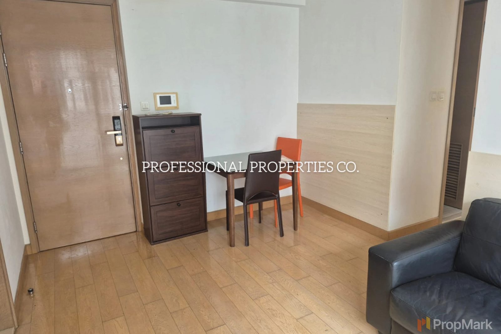 photo 2 — Island Crest, Sai Ying Pun