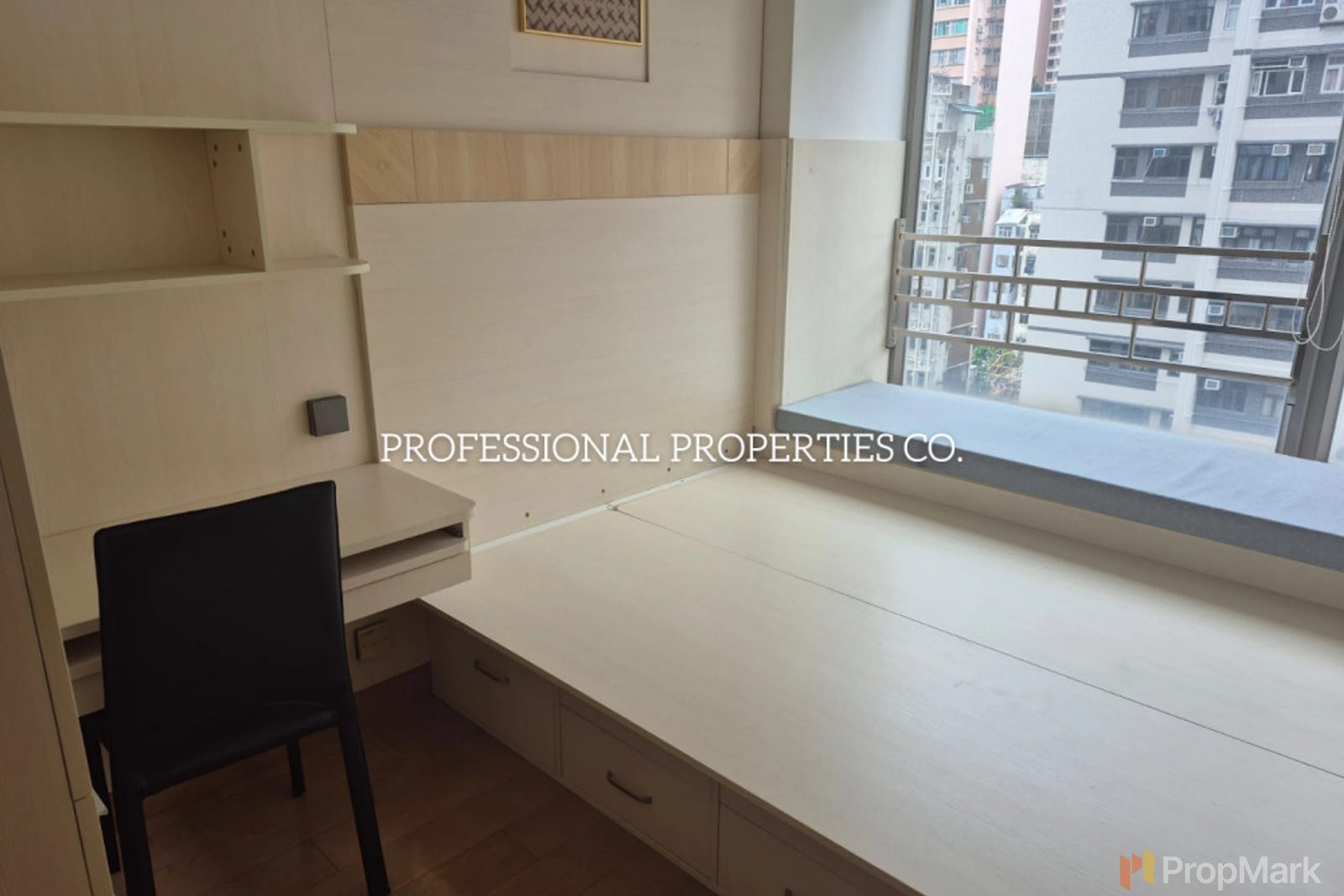 photo 4 — Island Crest, Sai Ying Pun