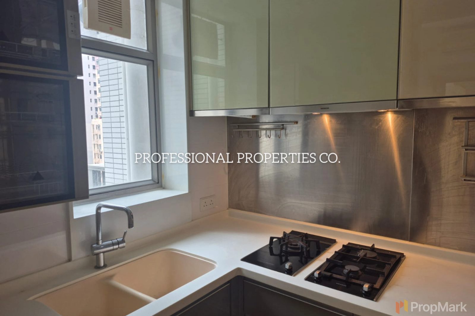 photo 5 — Island Crest, Sai Ying Pun