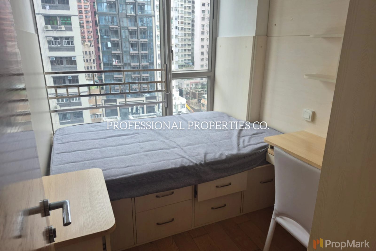 photo 6 — Island Crest, Sai Ying Pun