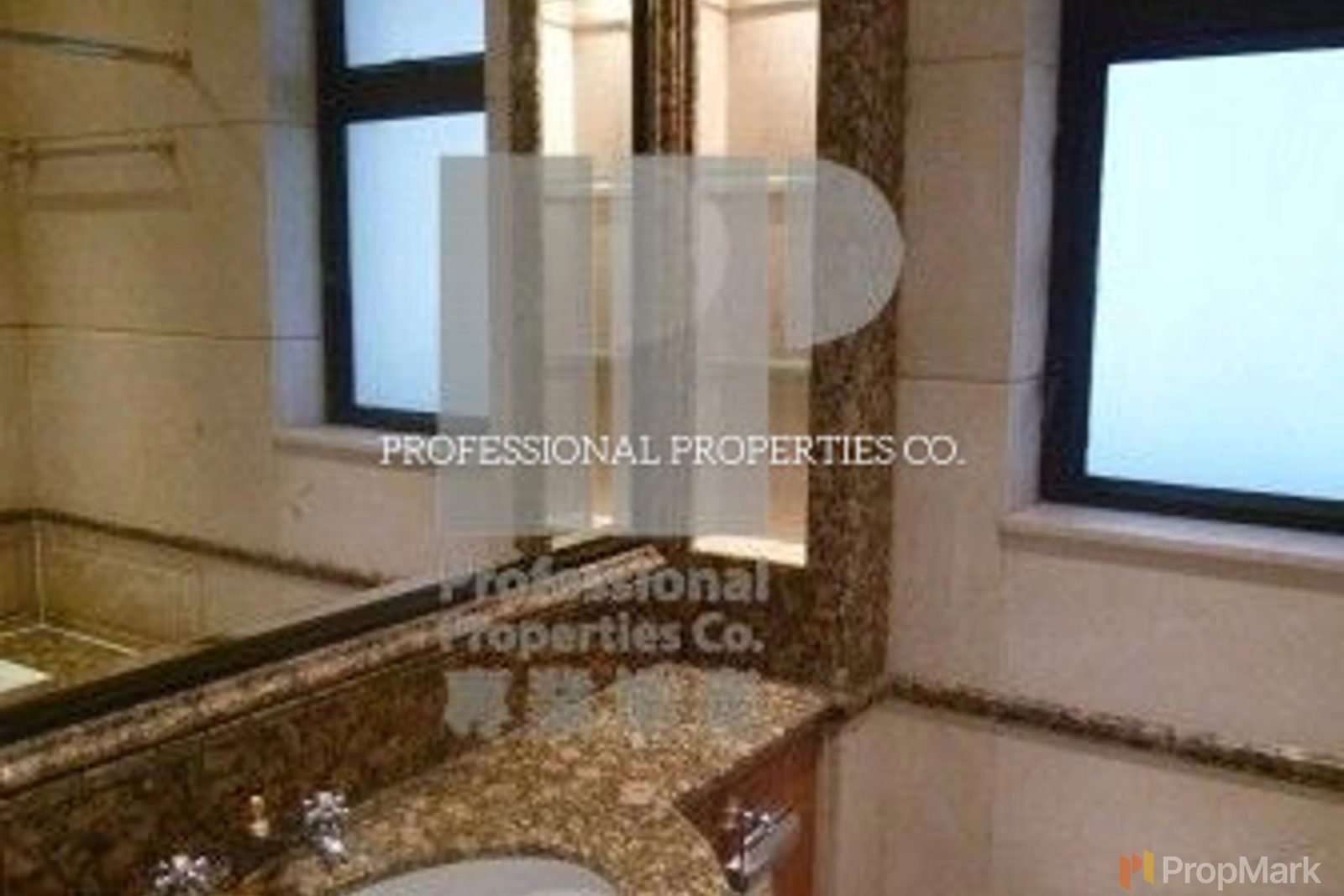 photo 7 — Tavistock II, Mid-levels Central