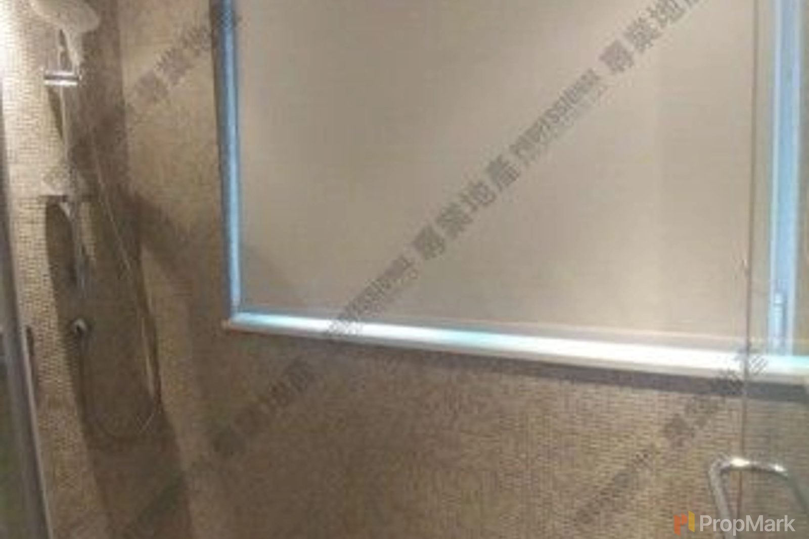 相片 13 — 荷李活道61-63號，中環