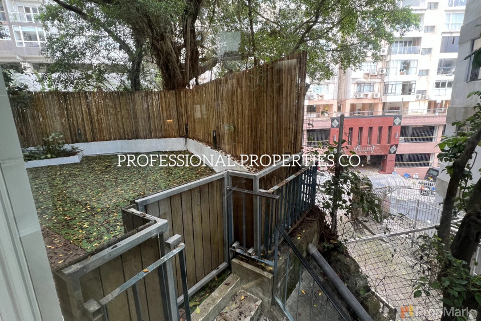 photo 4 — Alpha Court, Mid-levels West