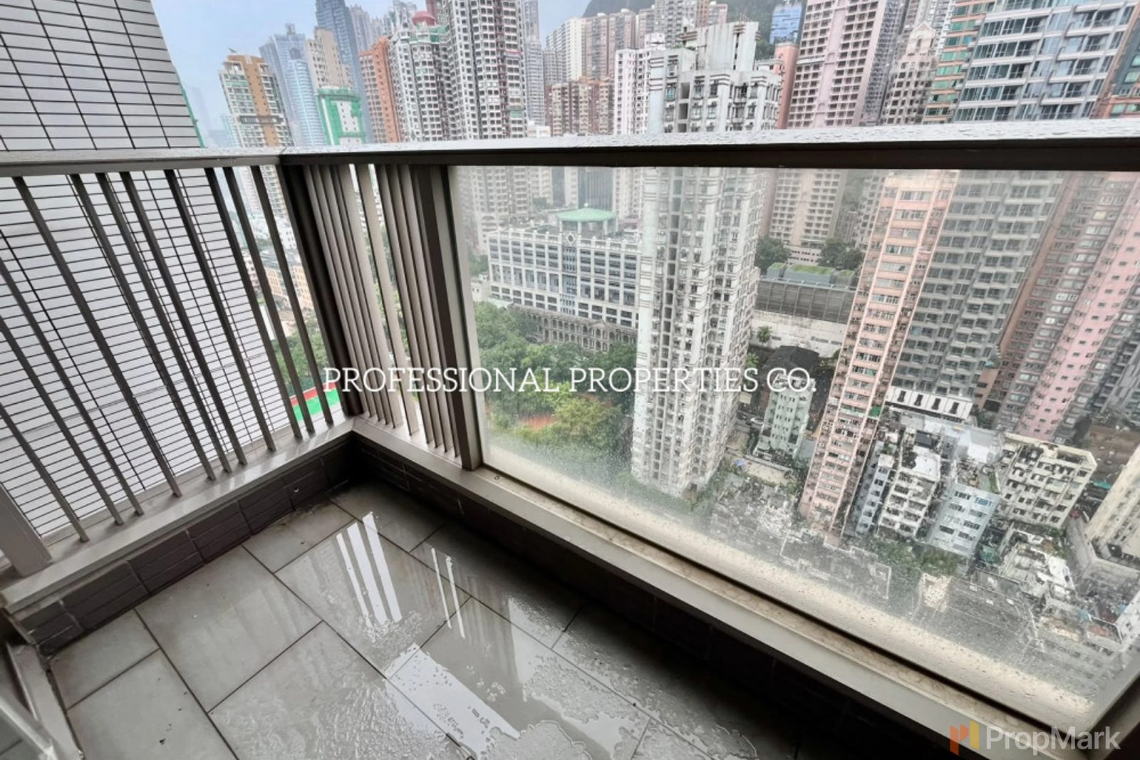photo 2 — Island Crest, Sai Ying Pun