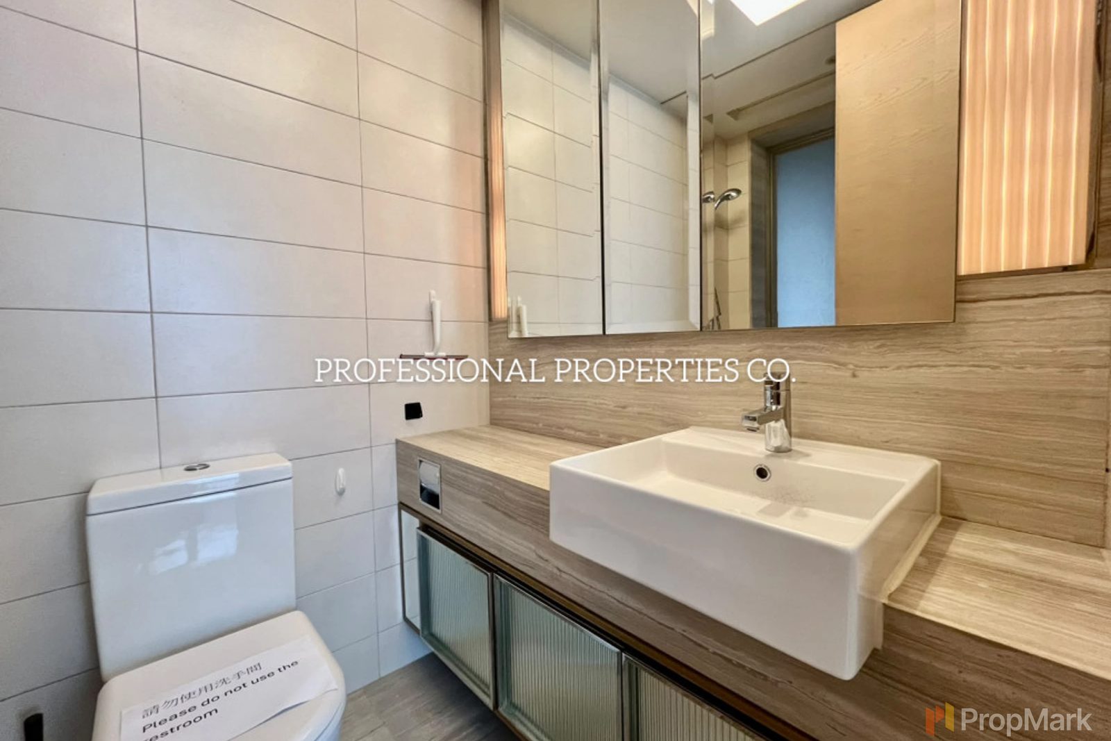 photo 8 — Island Crest, Sai Ying Pun
