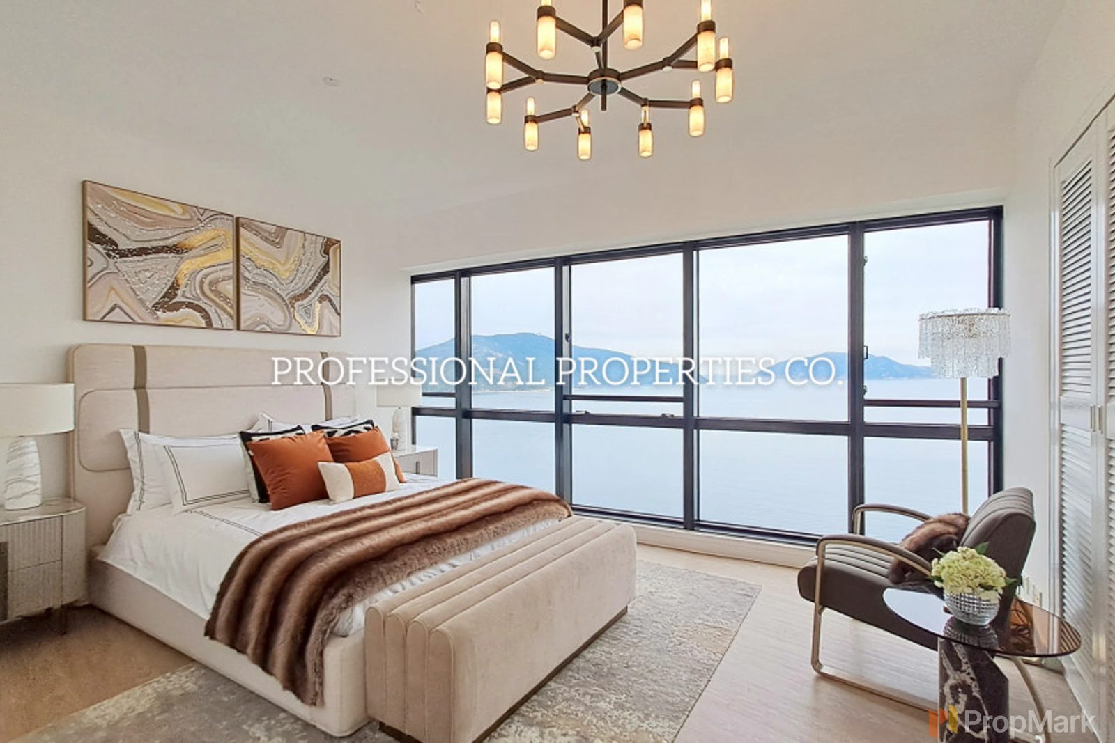 photo 19 — Pacific View, Southside