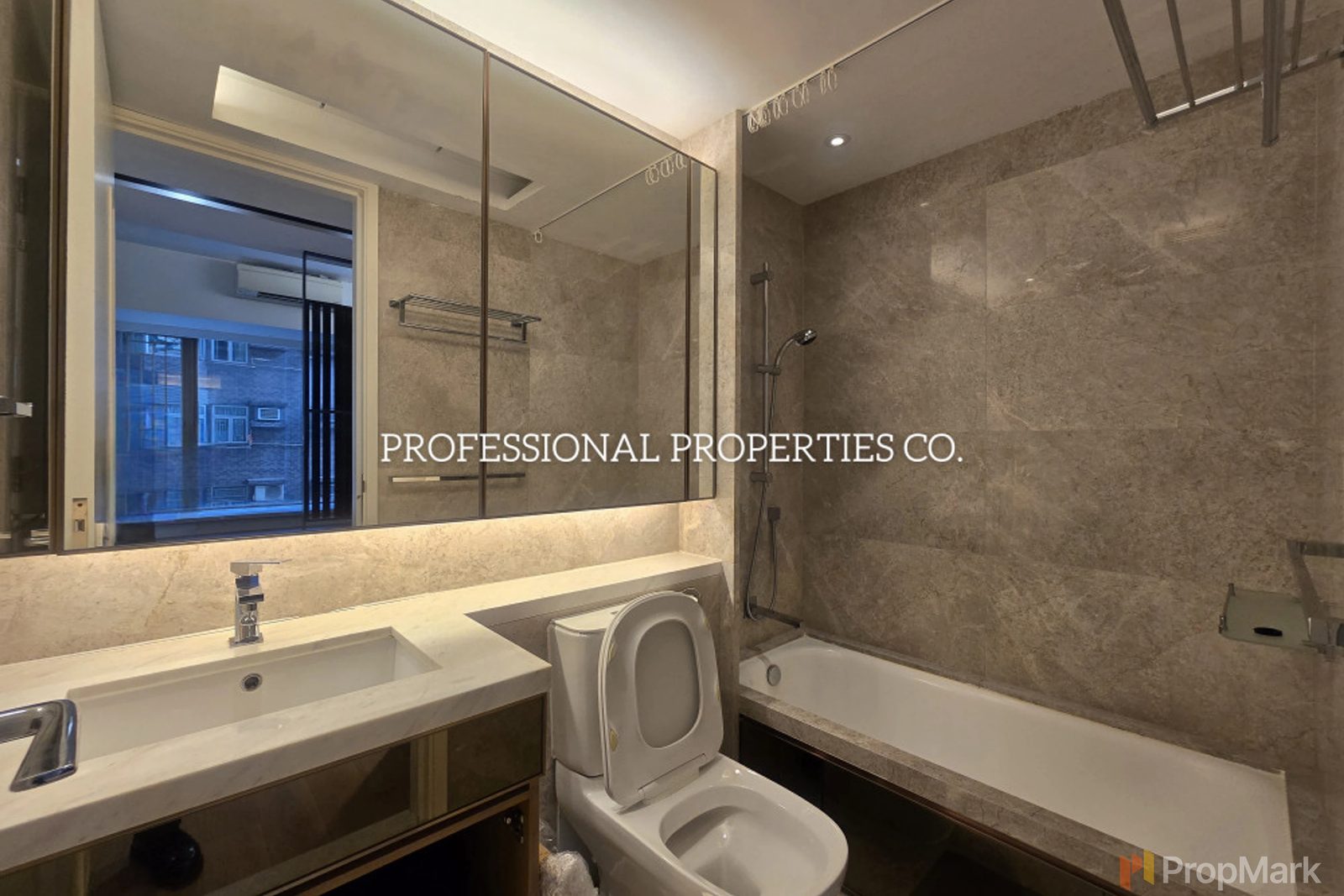 photo 8 — The Nova, Sai Ying Pun