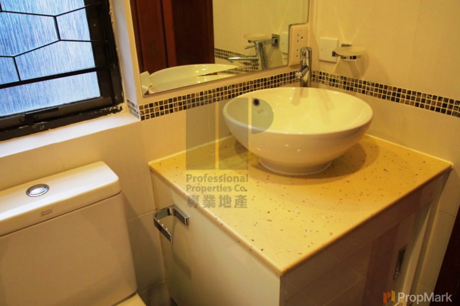 photo 12 — Taipan Court, Mid-levels East