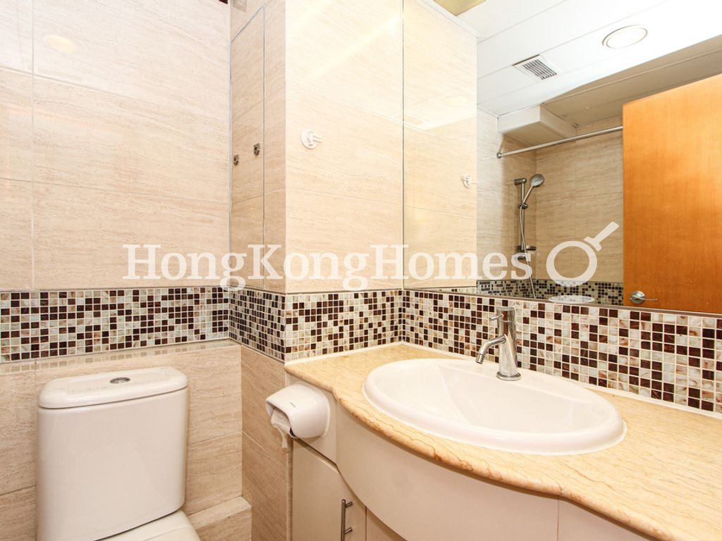 Guest Bathroom — 君悅華庭，北角
