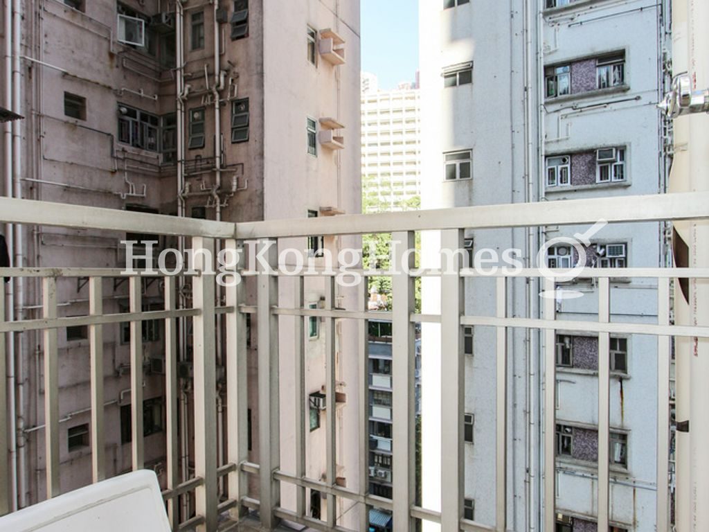 Balcony off Kitchen — 君悅華庭，北角