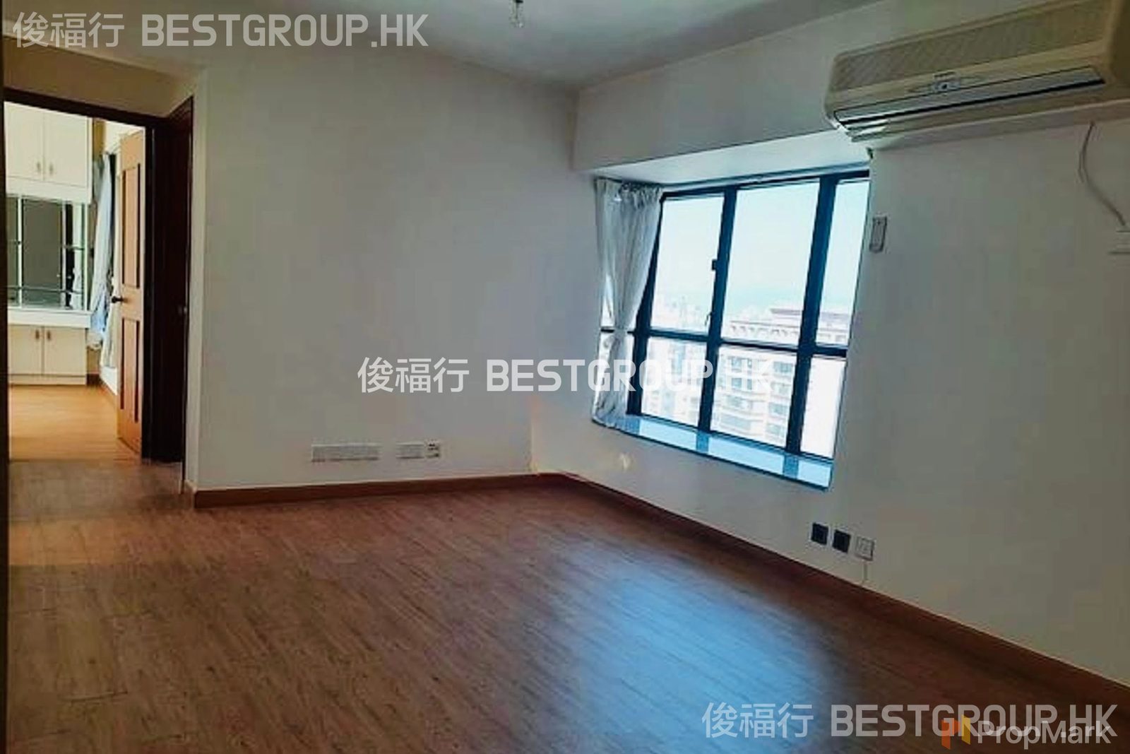 photo 2 — Scenic Rise, Mid-levels West
