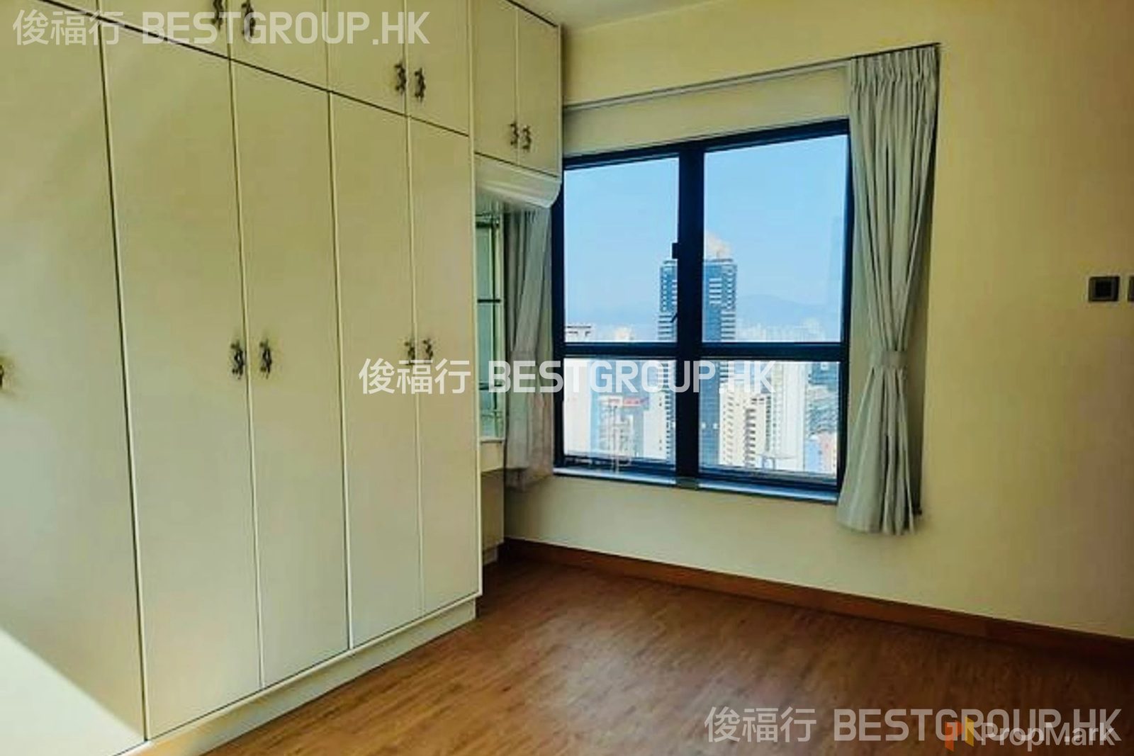 photo 5 — Scenic Rise, Mid-levels West