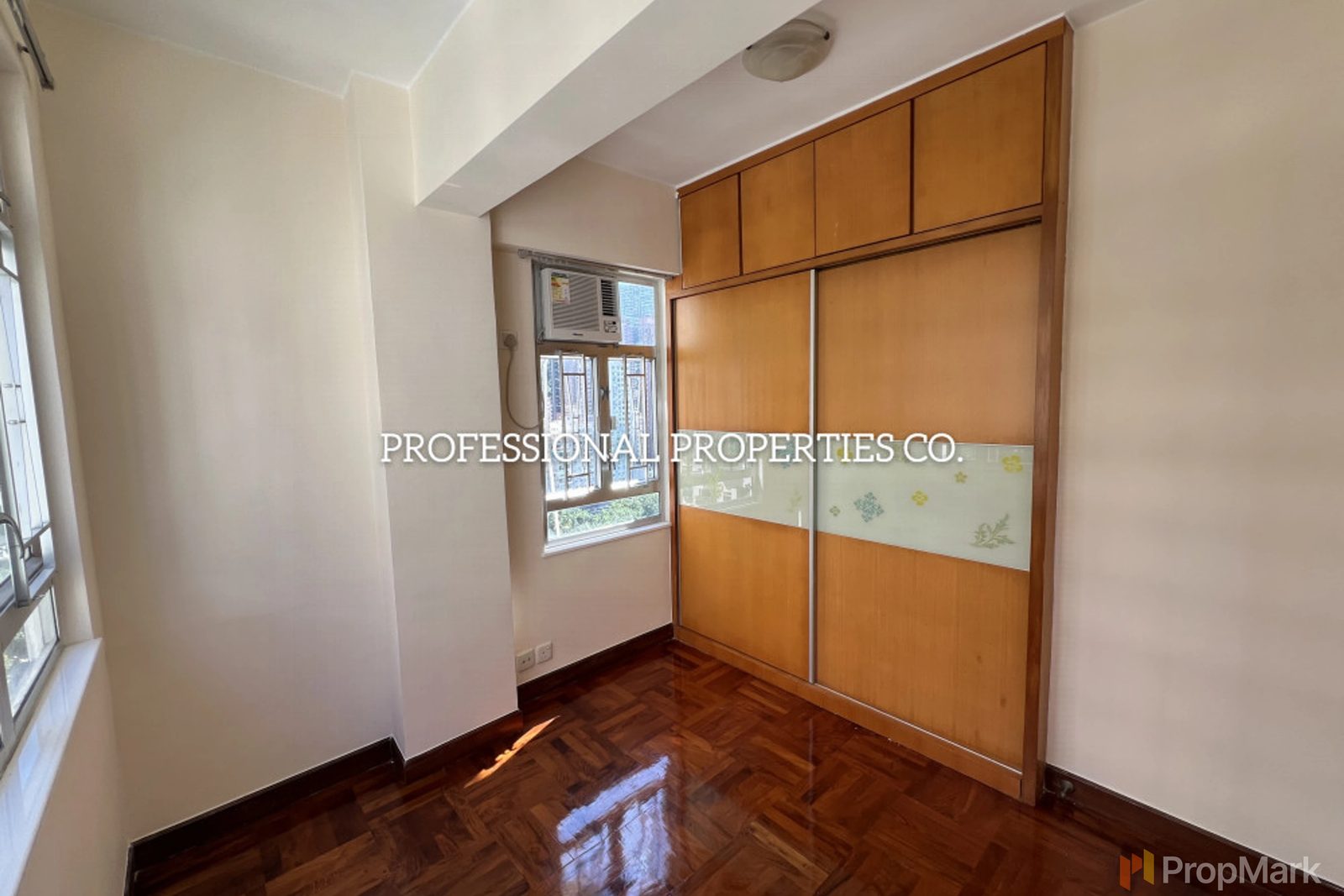 photo 9 — Amigo Mansion, Happy Valley