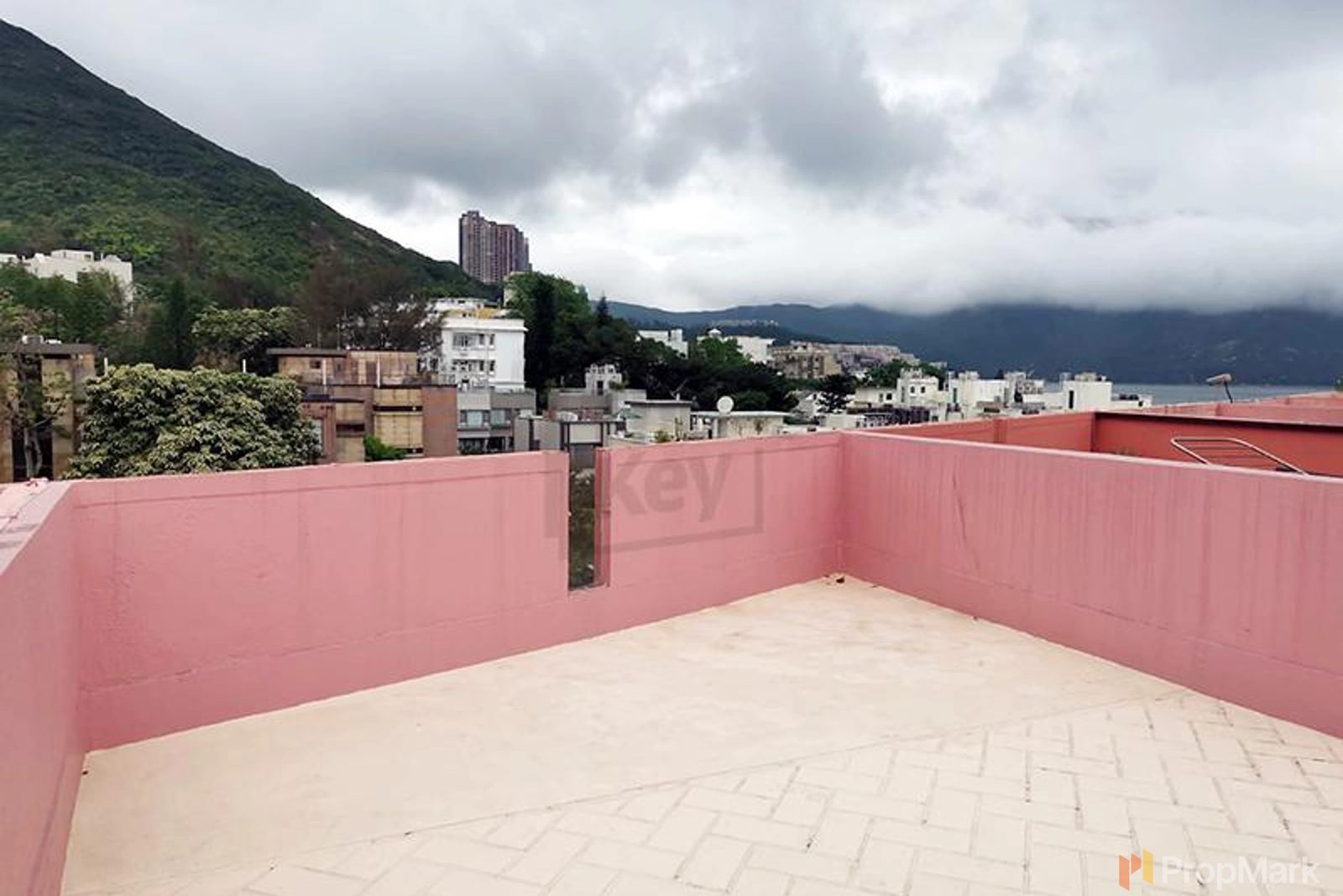 相片 13 — 海灣園，港島南區