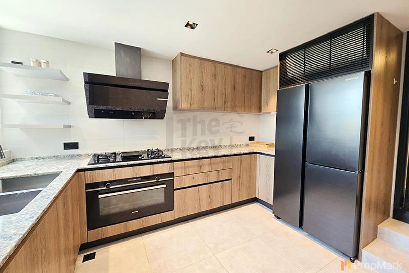 photo 13 — Belleview Place, Southside