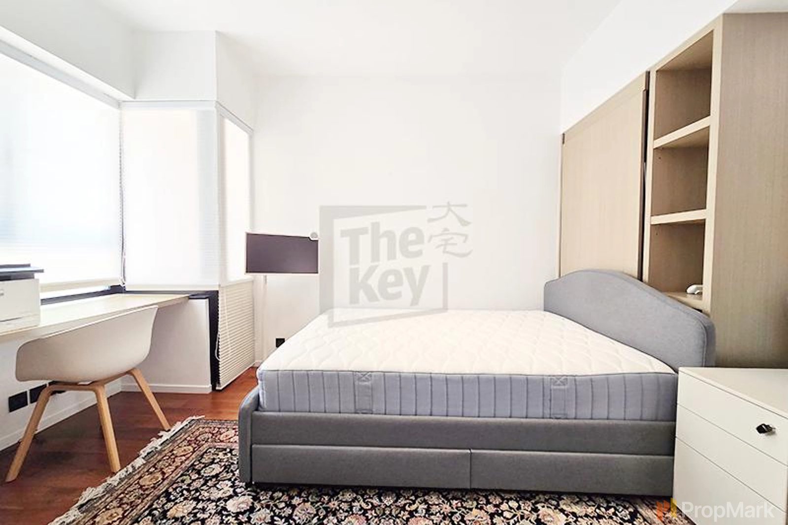 photo 9 — Belleview Place, Southside