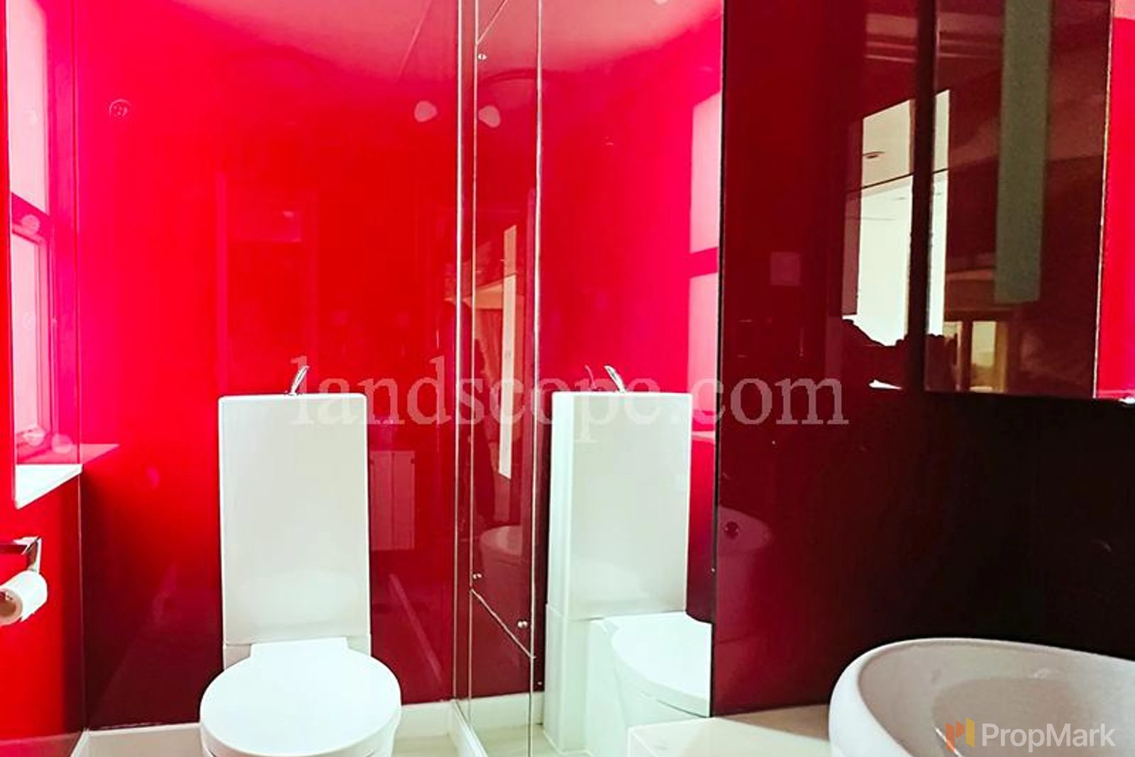 photo 11 — Woodbury Court, Pokfulam