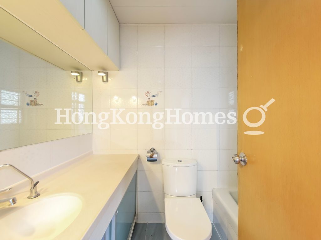 Master Bathroom — 誠和閣1座，跑馬地