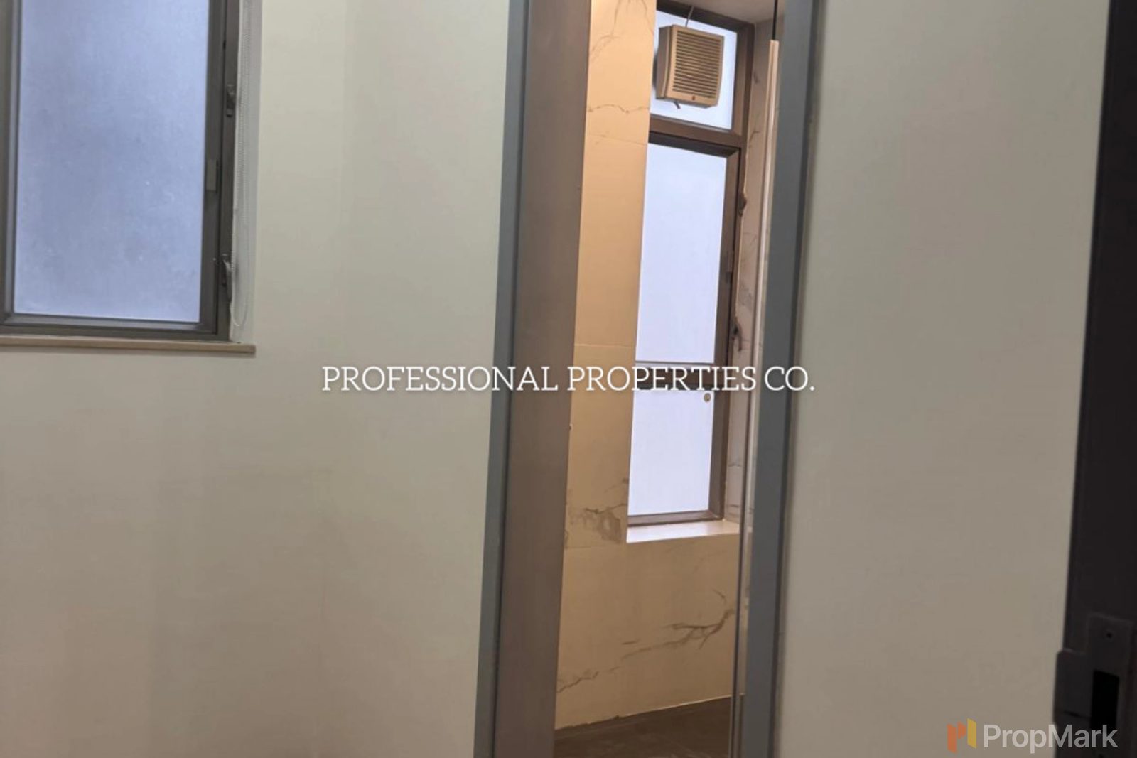 photo 5 — Island Crest, Sai Ying Pun