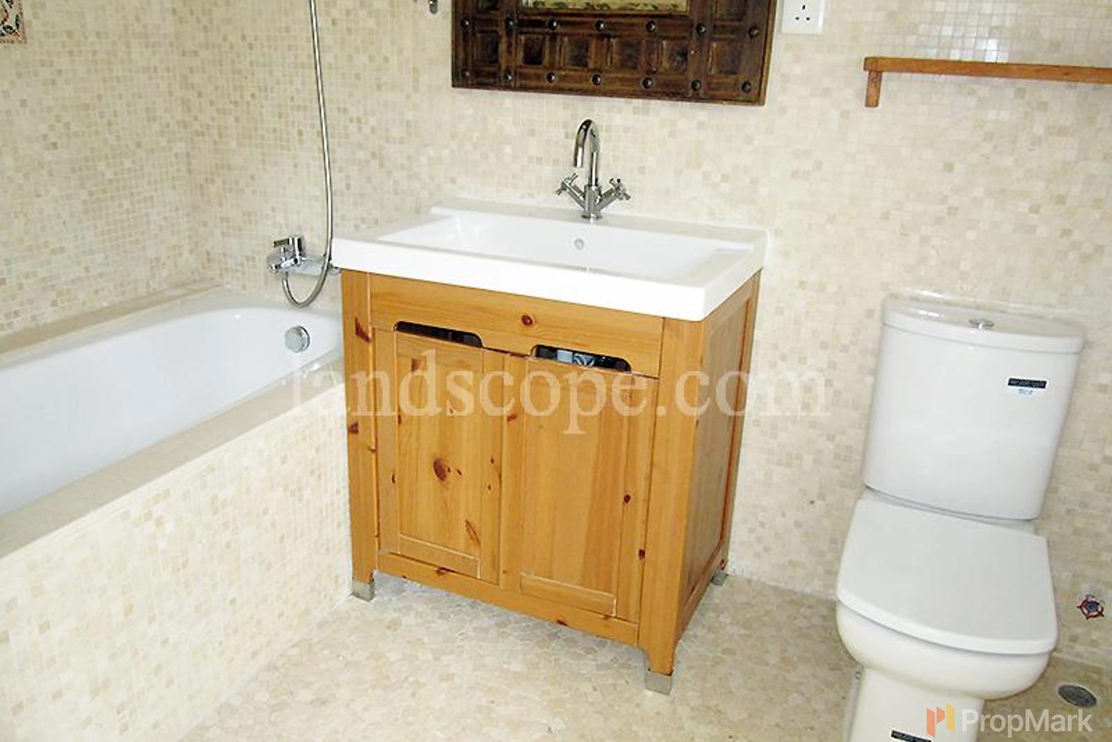 photo 4 — Cooper Villa, Jardine's Lookout