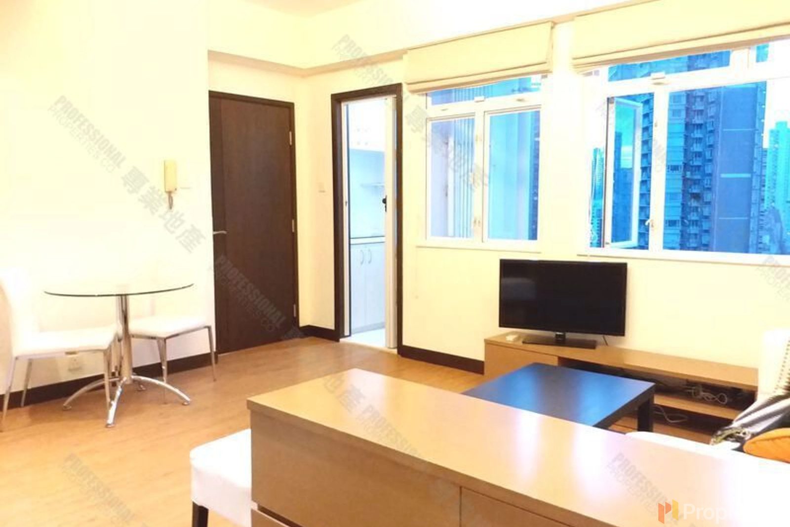 photo 9 — Kingearn Building, Central