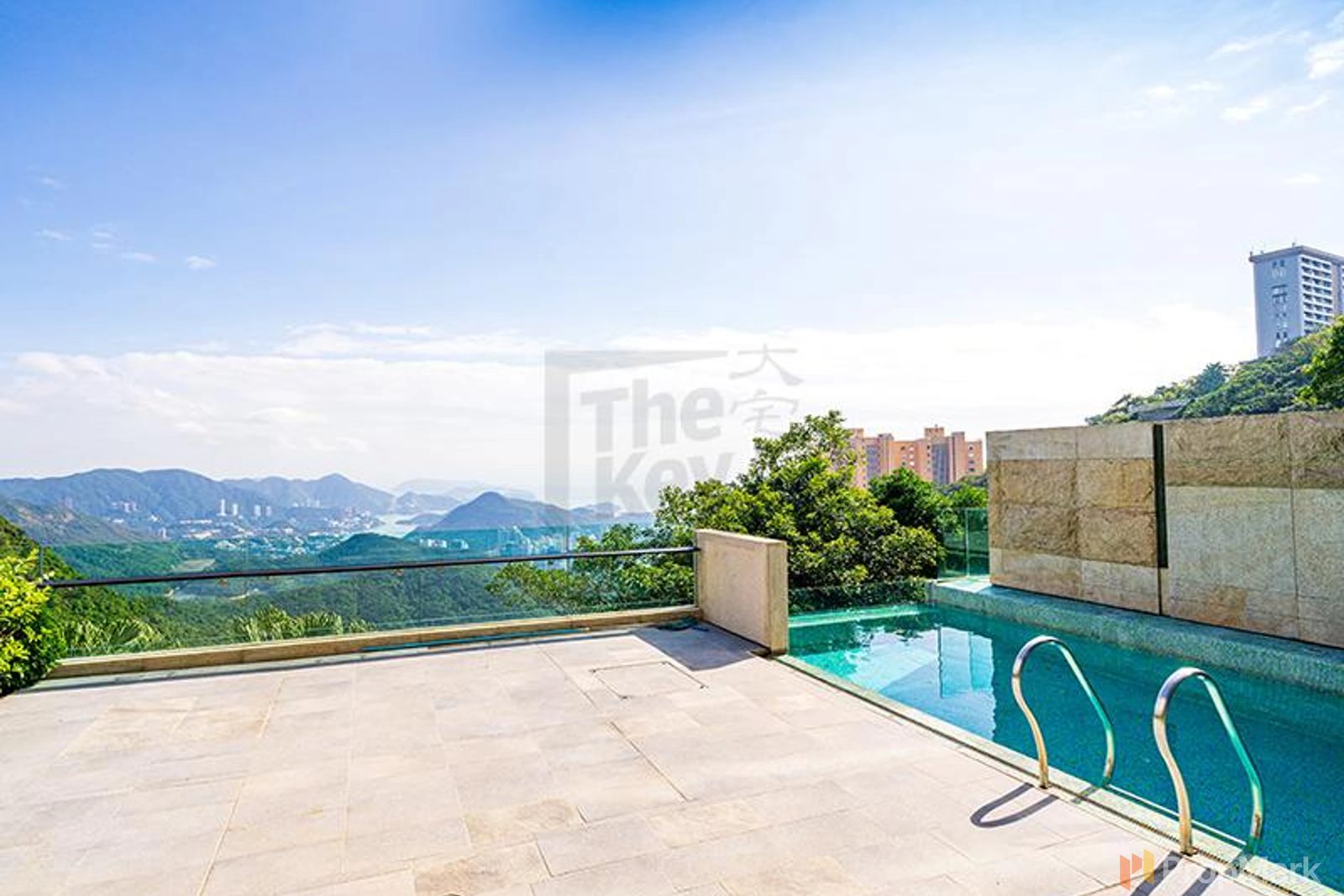 photo 3 — 7-15 Mount Kellett Road, The Peak