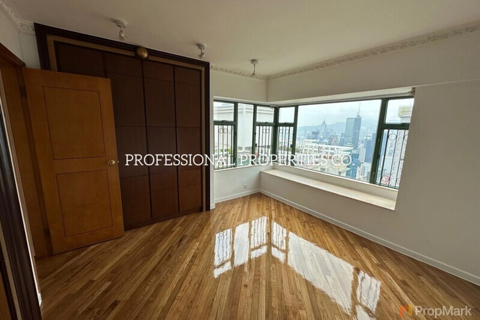 photo 7 — Robinson Place, Mid-levels West