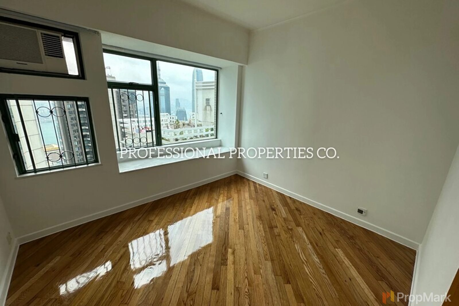photo 10 — Robinson Place, Mid-levels West