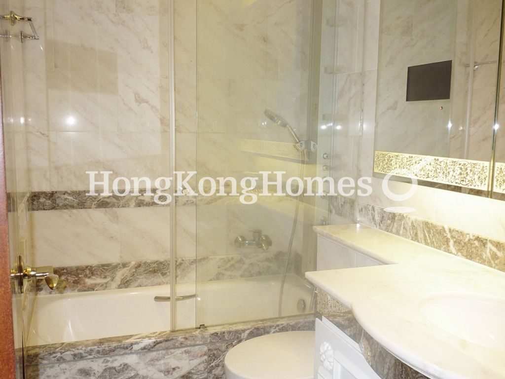 Guest Bathroom — 御金‧國峰 - 第6座，油麻地