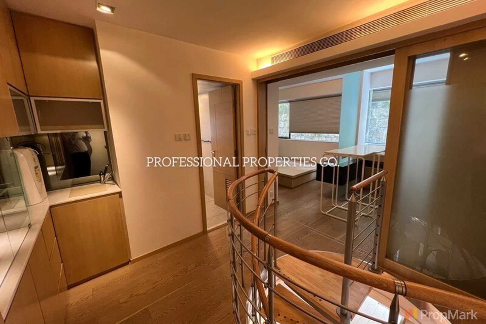 photo 13 — Mayfair Court, Happy Valley