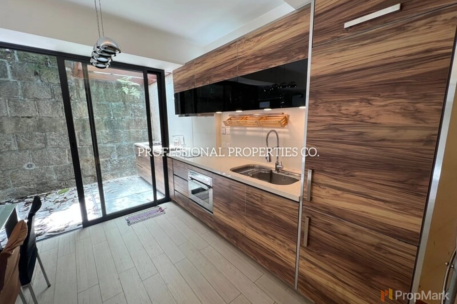 photo 8 — Mayfair Court, Happy Valley