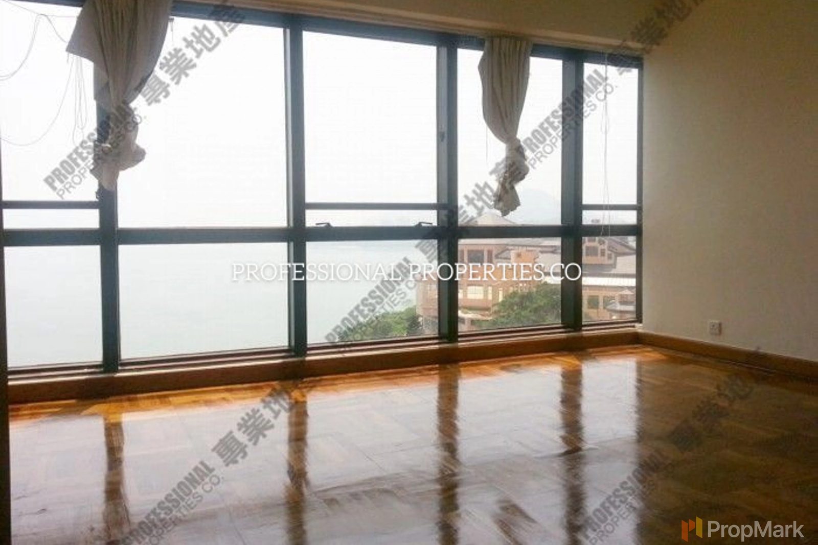 photo 5 — Pacific View, Southside