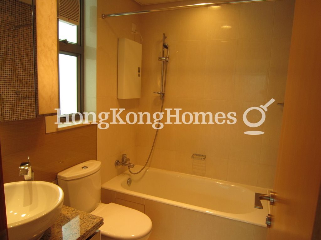 Guest Bathroom — 尚翹峰 3 座，灣仔