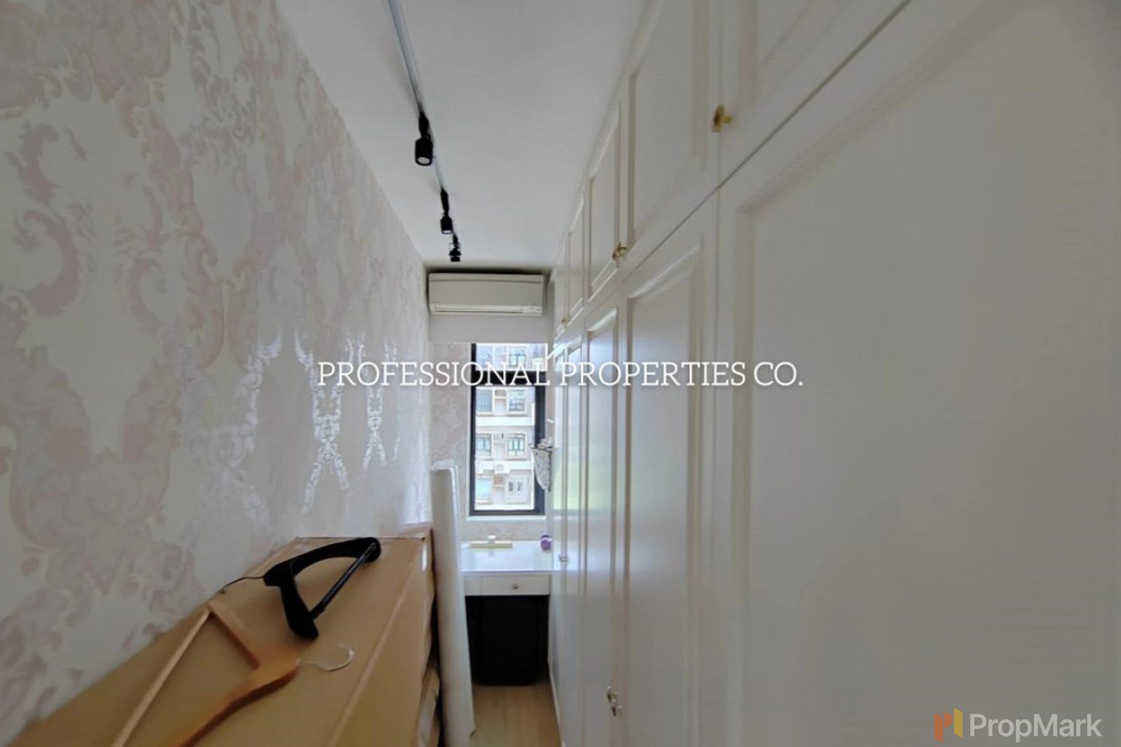 photo 12 — King Inn Mansion, Happy Valley