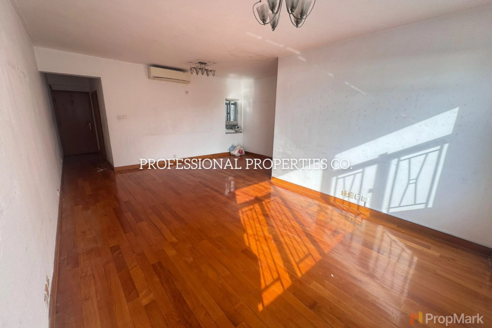 photo 3 — Highland Mansion, Causeway Bay
