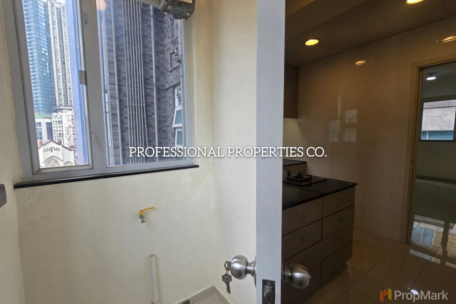 photo 7 — Bonanza Court, Mid-levels West
