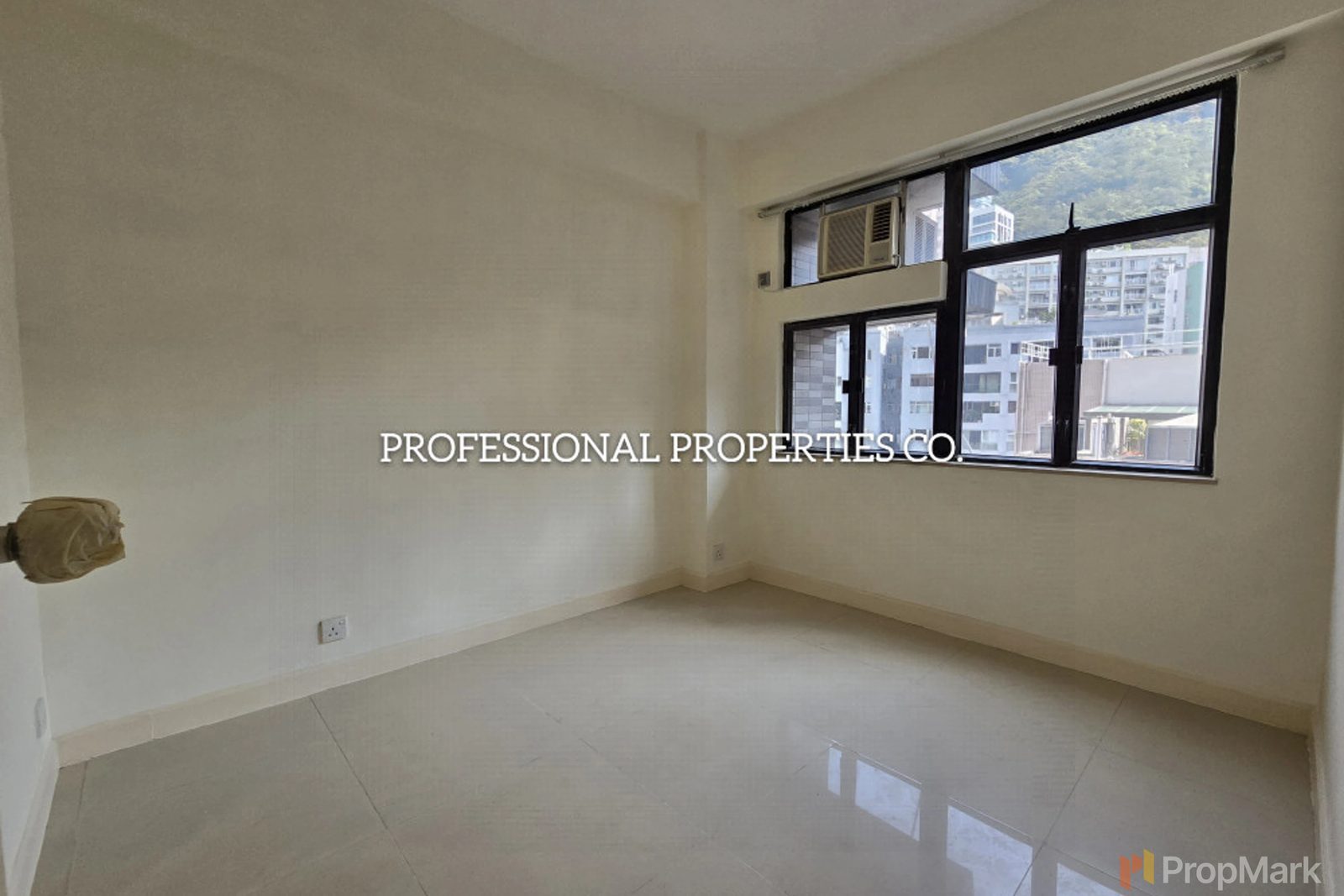 photo 9 — Rowen Court, Mid-levels West