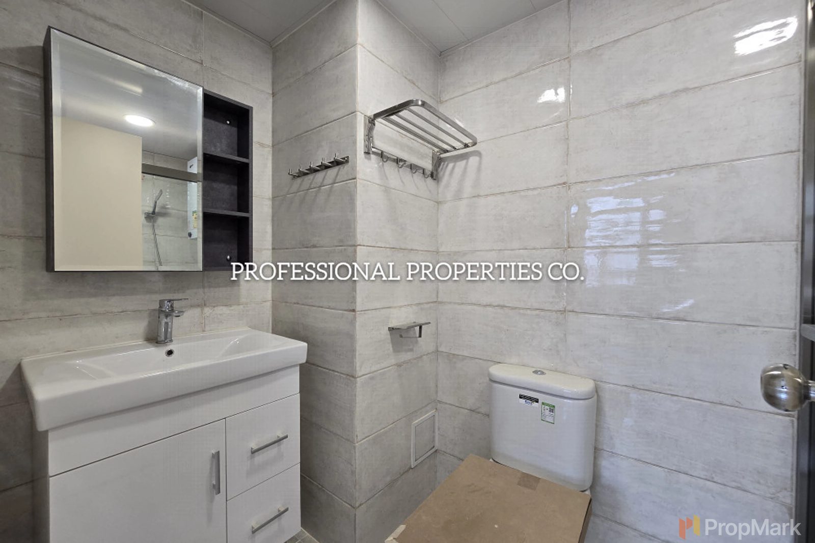 photo 11 — Rowen Court, Mid-levels West